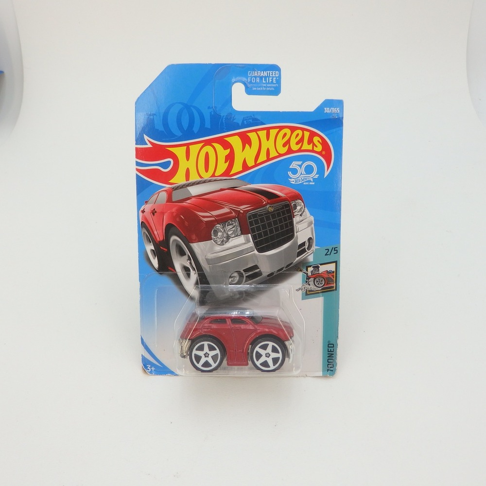 Hot Wheels Tooned Chrysler 300C Red 2/5 30/365 2018 FJW51-D9C0C New NIP